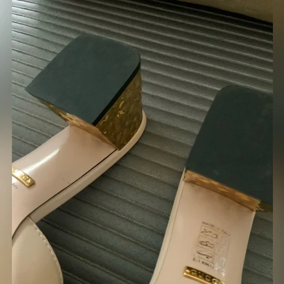 Gucci Cut Classic Leather Sandals Rose sz 38 (8) - Picture 9 of 10